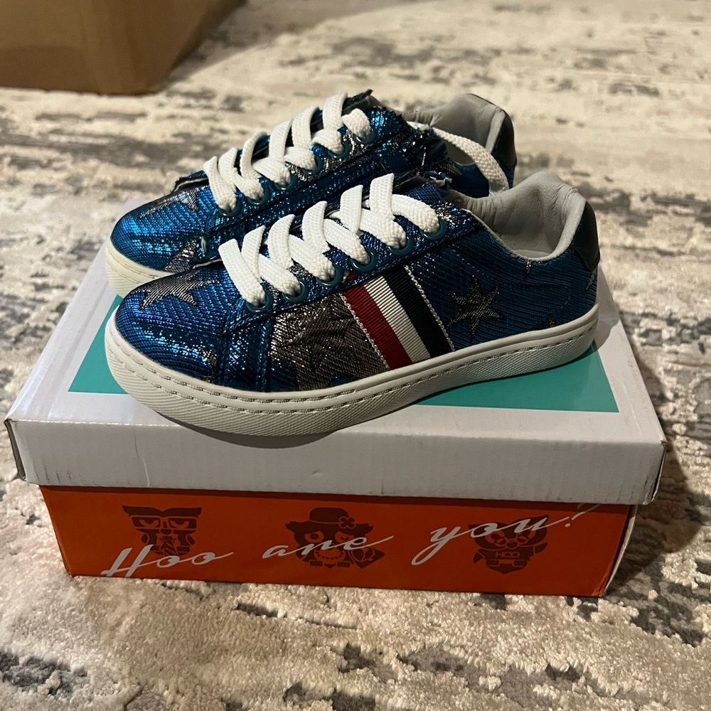 NIB Hoo Blue Ava Star & Stripe Metallic Star Lace Up Sneakers Size 11 Children's